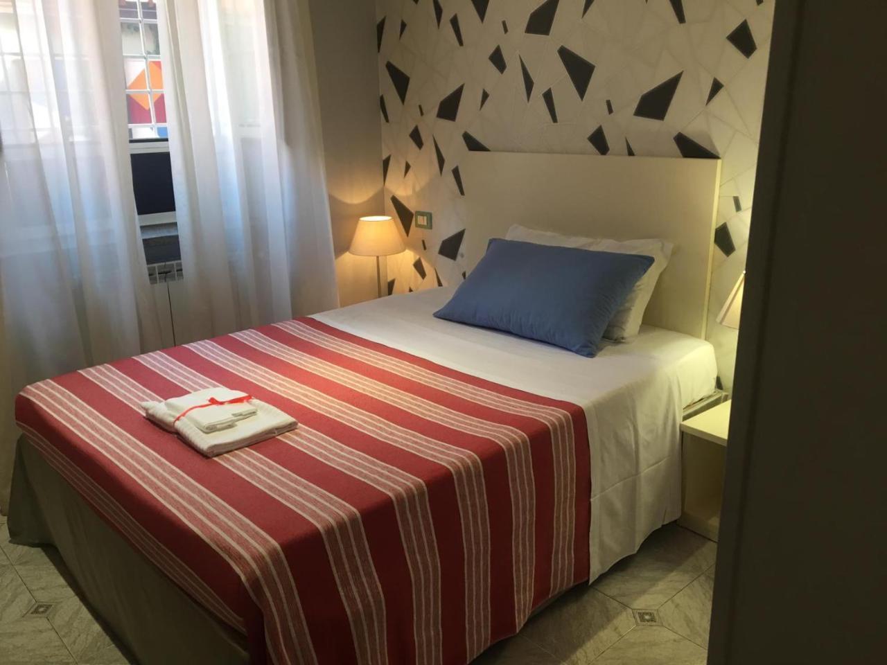 Campanile Suites-Alloggio Turistico Рим Екстериор снимка